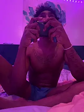 Snapshot of LawrenceBanques chatting on 03/20/25, 12:08 LawrenceBanques online show from 03/20/25, 12:08