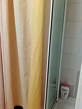 Snapshot of JOHANNA9MOI02 chatting on 10/24/25, 07:32 JOHANNA9MOI02 online show from 10/24/25, 07:32