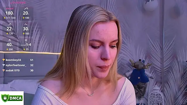 Snapshot of AmaliaBell chatting on 01/05/25, 04:48 AmaliaBell online show from 01/05/25, 04:48