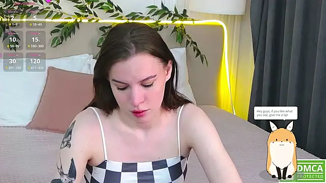 Snapshot of AmaliaBell chatting on 10/28/25, 01:25 AmaliaBell online show from 10/28/25, 01:25