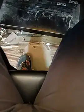 u wan me online show from 10/17/25, 10:07