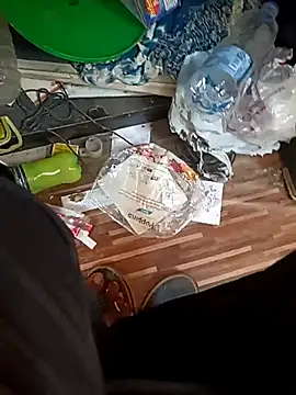 u wan me online show from 10/24/25, 09:38