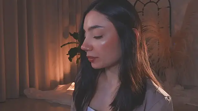 Snapshot of AmyArmstrong chatting on 10/06/25, 12:41 AmyArmstrong online show from 10/06/25, 12:41