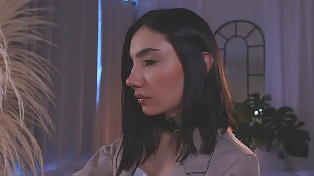 Snapshot of AmyArmstrong chatting on 11/13/25, 09:14 AmyArmstrong online show from 11/13/25, 09:14