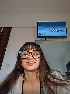 Snapshot of xgabyenlalunax chatting on 11/11/25, 04:40 xgabyenlalunax online show from 11/11/25, 04:40