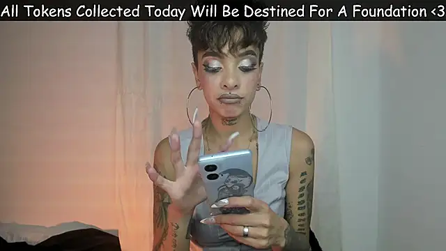 luci fer devil online show from 02/04/25, 01:56