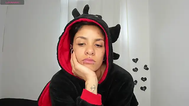 luci fer devil online show from 02/21/25, 03:32