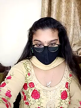 Snapshot of Jasmine_jaaan chatting on 01/17/25, 04:39 Jasmine jaaan online show from 01/17/25, 04:39