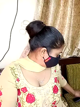 Snapshot of Jasmine_jaaan chatting on 01/30/25, 04:27 Jasmine jaaan online show from 01/30/25, 04:27